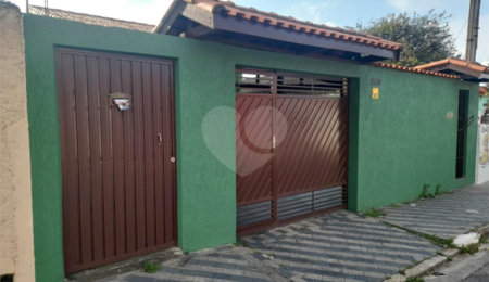 Casa à venda com 3 quartos, sendo 1 suíte,  em Vila Figueira, Suzano, SP