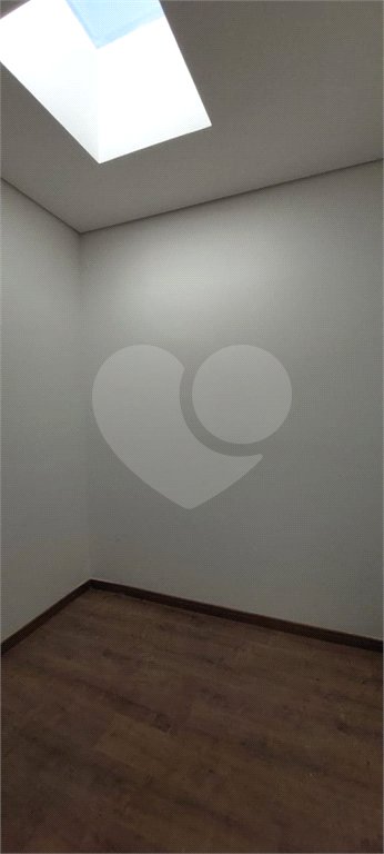 Casa à venda com 4 suítes no condomínio Figueira Garden, Atibaia - SP