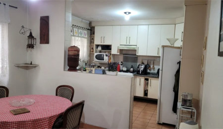 Casa à venda com 3 quartos, sendo 1 suíte,  em Vila Tiradentes, São Paulo, SP