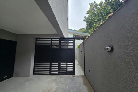 Casa com 2 dormitórios à venda, 89 m² por R$ 700.000,00 - Marapé - Santos/SP