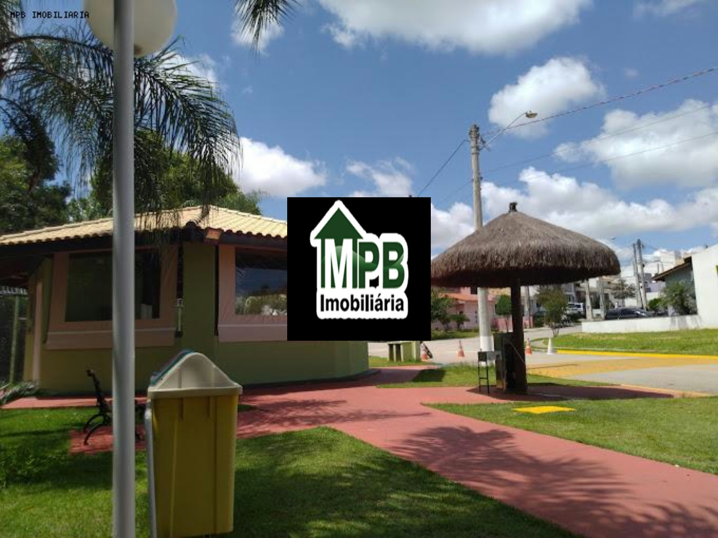 Casa à venda com 2 quartos, sendo 1 suíte,  no condomínio Horto Florestal 2, Sorocaba - SP