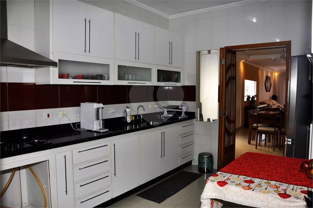 Sobrado à venda com 3 quartos, sendo 1 suíte, em Jaraguá, São Paulo, SP