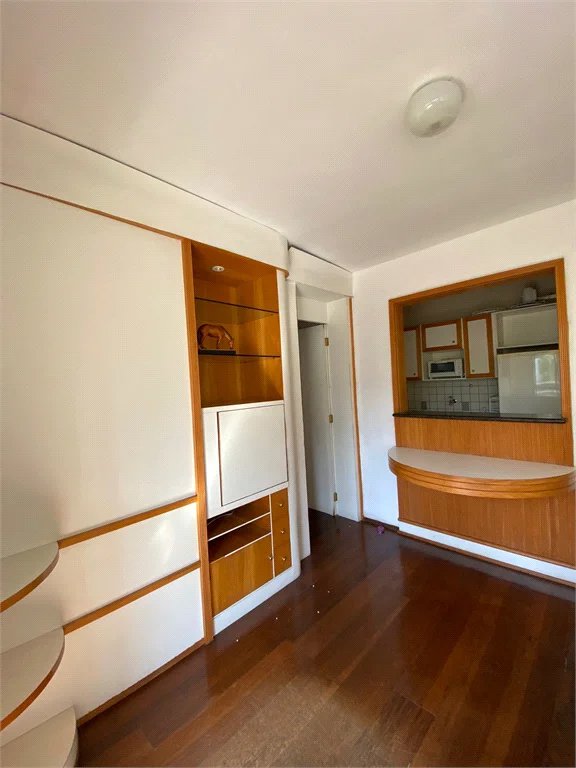 Apartamento à venda com 1 quarto em Vila Suzana, São Paulo, SP