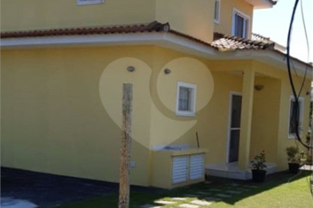 Casa à venda com 3 quartos, sendo 2 suítes, em Rasa, Armação dos Búzios, RJ