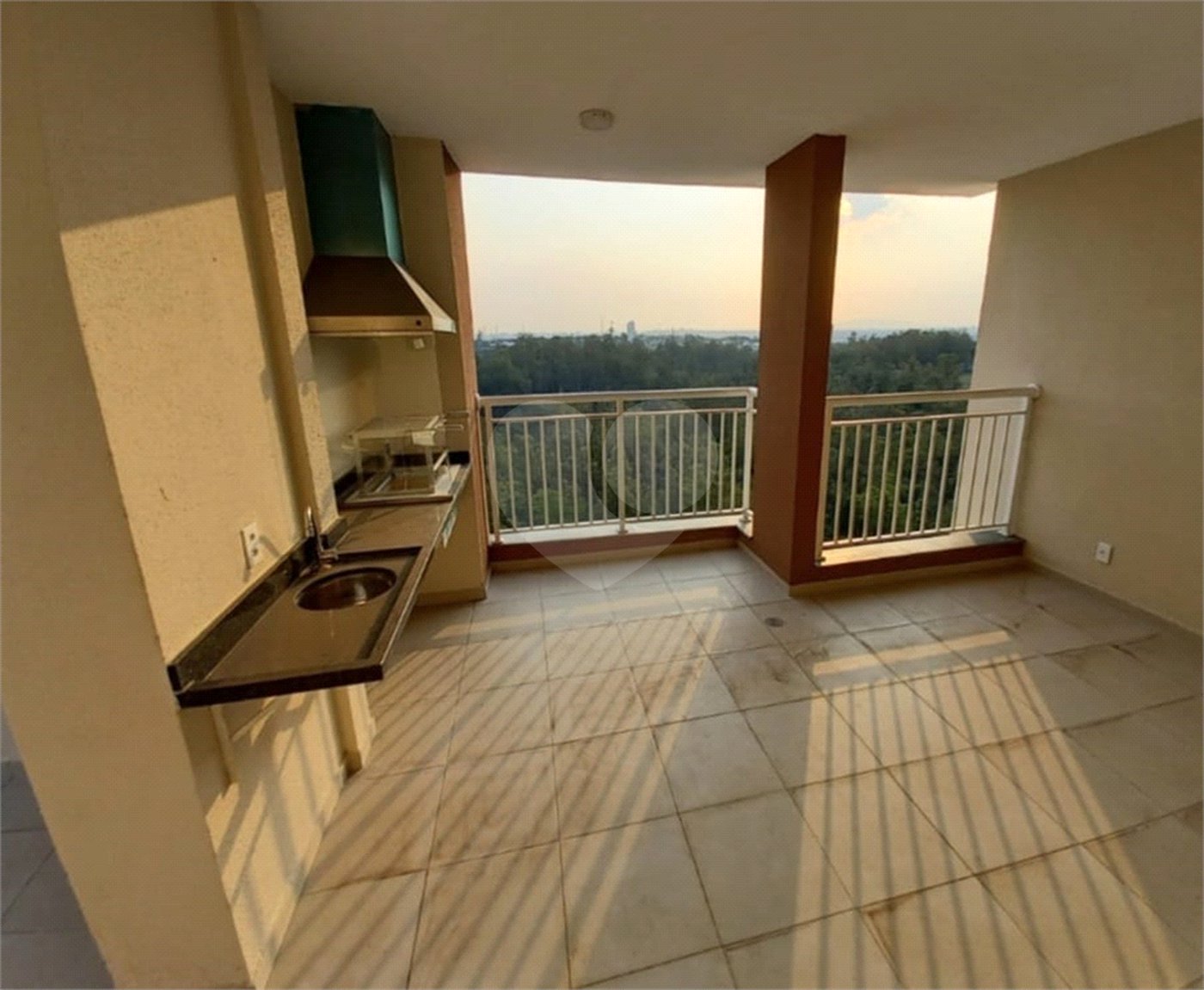 Apartamento à venda com 2 quartos, sendo 1 suíte, em Aparecidinha, Sorocaba, SP