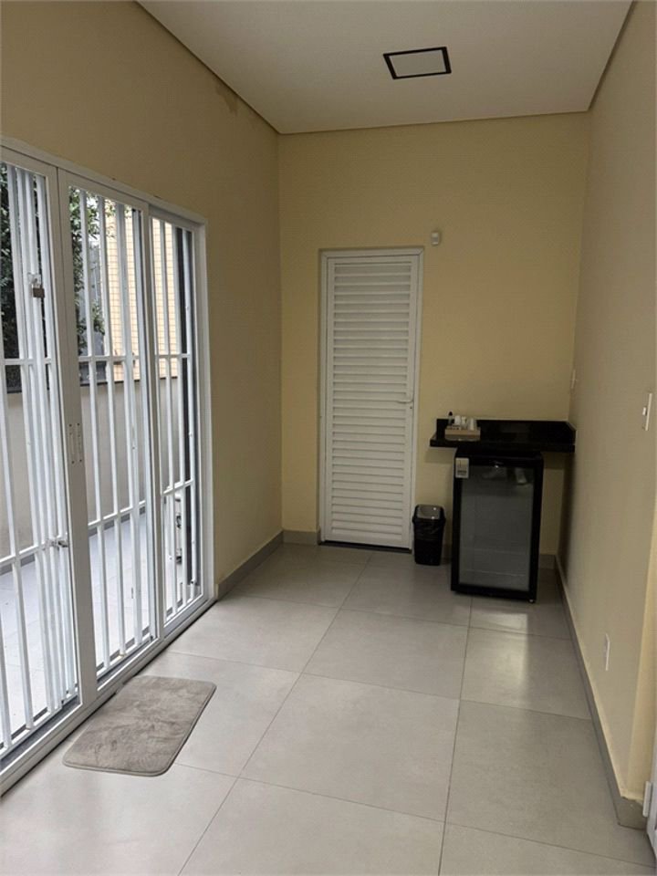 Sala Comercial para locação, Vila Matias, Santos - SA0074.