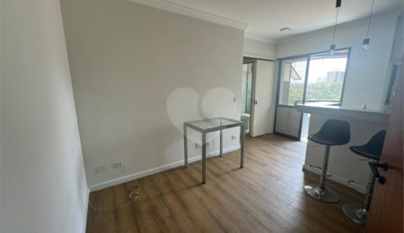 Apartamento à venda com 1 quarto em Vila Suzana, São Paulo, SP