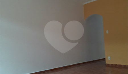 Casa à venda com 3 quartos, sendo 1 suíte,  em Parque Jabaquara, São Paulo, SP