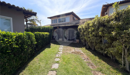 Casa em condomínio à venda com 4 quartos, sendo 3 suítes,  em Manguinhos, Armação dos Búzios, RJ