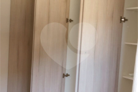 Casa à venda com 3 suítes no condomínio Picollo, Louveira - SP