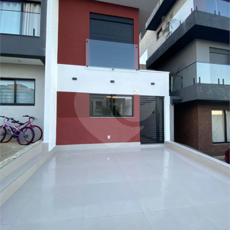 Casa à venda com 3 suítes no condomínio Residencial The Square Village, Cotia - SP