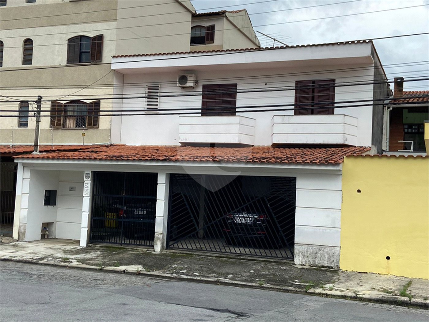 Casa à venda com 4 quartos, sendo 2 suítes, em Vila Mogilar, Mogi das Cruzes, SP