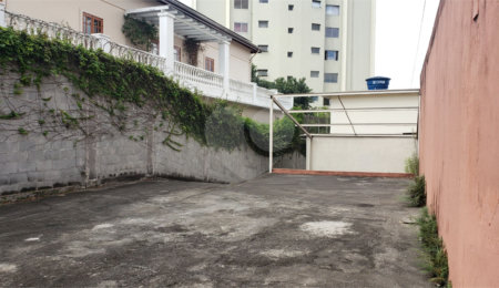 Sobrado à venda ou para alugar com 4 quartos em Brooklin Velho, São Paulo, SP