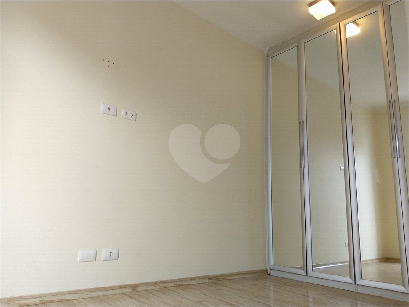 Casa à venda com 2 quartos no condomínio Neo Village, São Paulo - SP