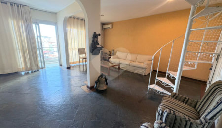 Cobertura à venda com 3 quartos, sendo 2 suítes,  em Tijuca, Rio de Janeiro, RJ