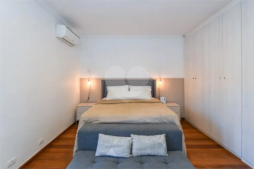 Sobrado à venda com 4 quartos, sendo 1 suíte, em Vila Cruzeiro, São Paulo, SP