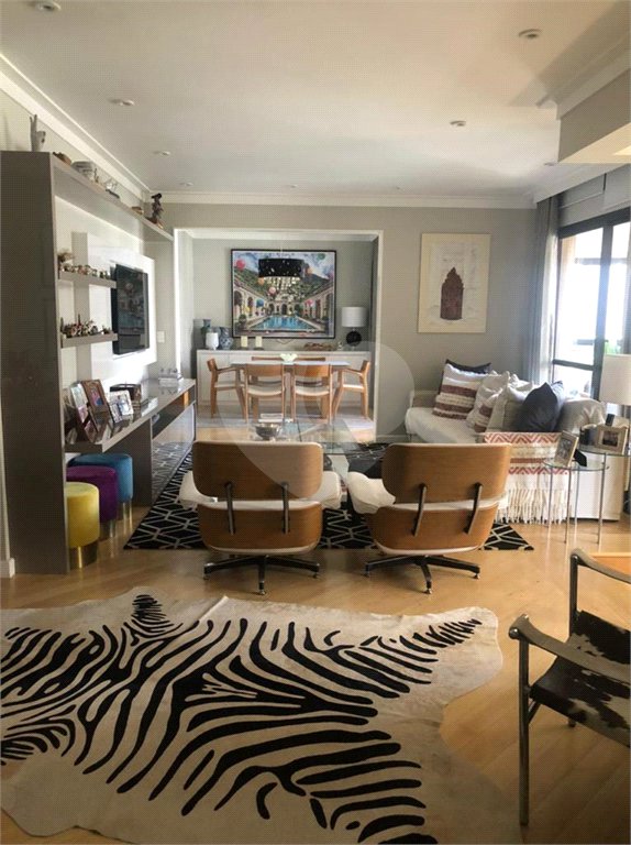 Apartamento à venda com 3 suítes em Tatuapé, São Paulo, SP