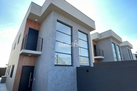Casa à venda com 3 quartos, sendo 1 suíte, em Vila Petrópolis, Atibaia, SP