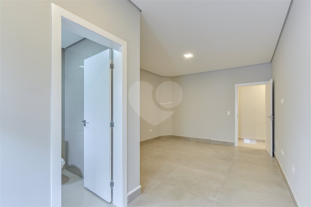 Casa à venda com 4 suítes no condomínio Carmen, São Paulo - SP