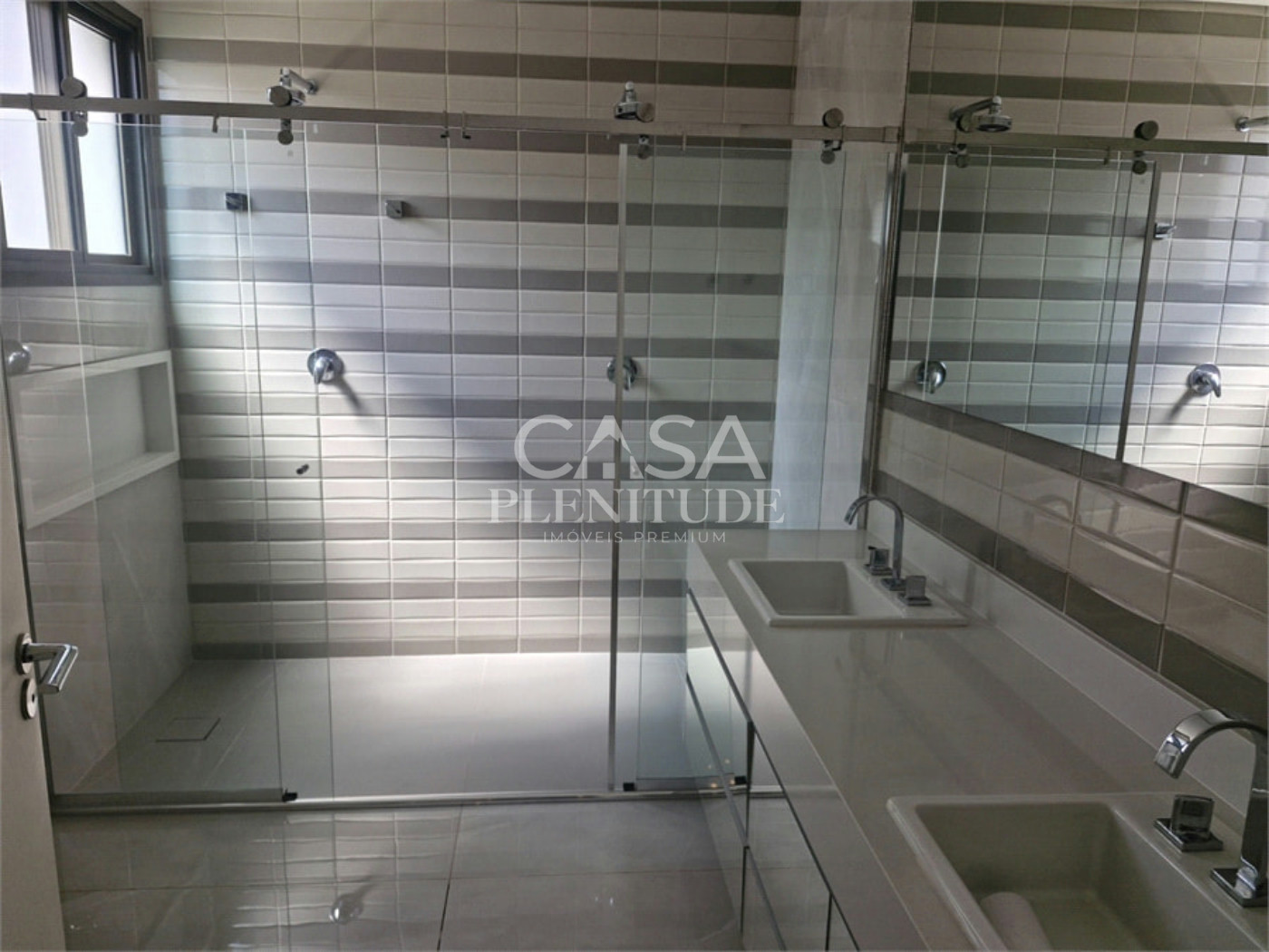 Casa em condomínio para alugar com 4 suítes em Brigadeiro Tobias, Sorocaba, SP