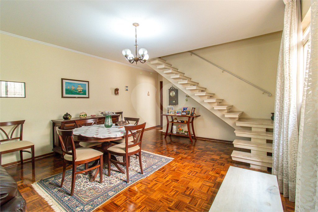 Casa à venda com 3 quartos, sendo 1 suíte, em Chácara Santo Antônio, São Paulo, SP