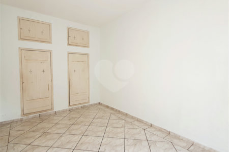 Sobrado à venda com 4 quartos, sendo 1 suíte, no Centro, Ribeirão Preto, SP