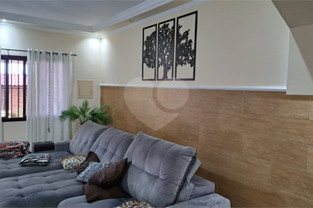 Casa à venda com 3 quartos, sendo 1 suíte,  em Jardim Universo, Mogi das Cruzes, SP