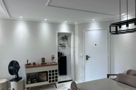 Apartamento vender na ANÁLIA FRANCO, com 88m2, 3 quartos, 1 suíte, sala com sacada, 2 vagas