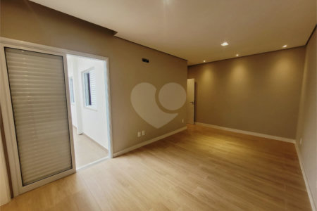 Casa à venda com 3 quartos, sendo 1 suíte, em Jardim Bom Sucesso, Indaiatuba, SP