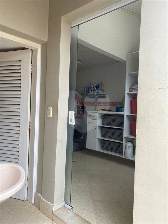 Sobrado à venda com 4 quartos, sendo 1 suíte,  em Palmas do Tremembé, São Paulo, SP