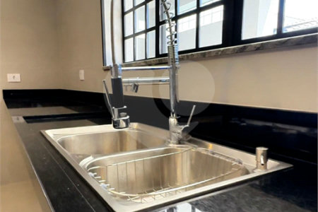 Sobrado à venda com 4 quartos, sendo 1 suíte, em Vila Alpes Suíços, Indaiatuba, SP
