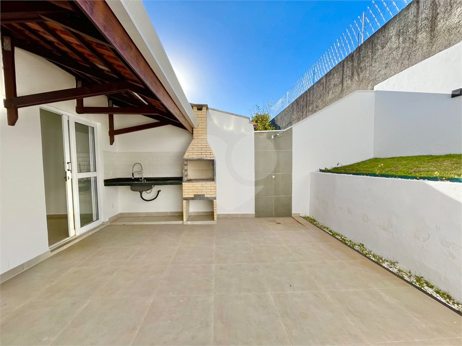 Casa à venda com 3 quartos no condomínio Residencial Villa Flora, Votorantim - SP