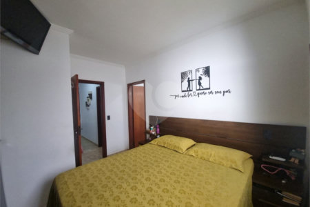 Casa Térrea à venda com 2 quartos, sendo 1 suíte,  em Jardim Wanel Ville V, Sorocaba, SP