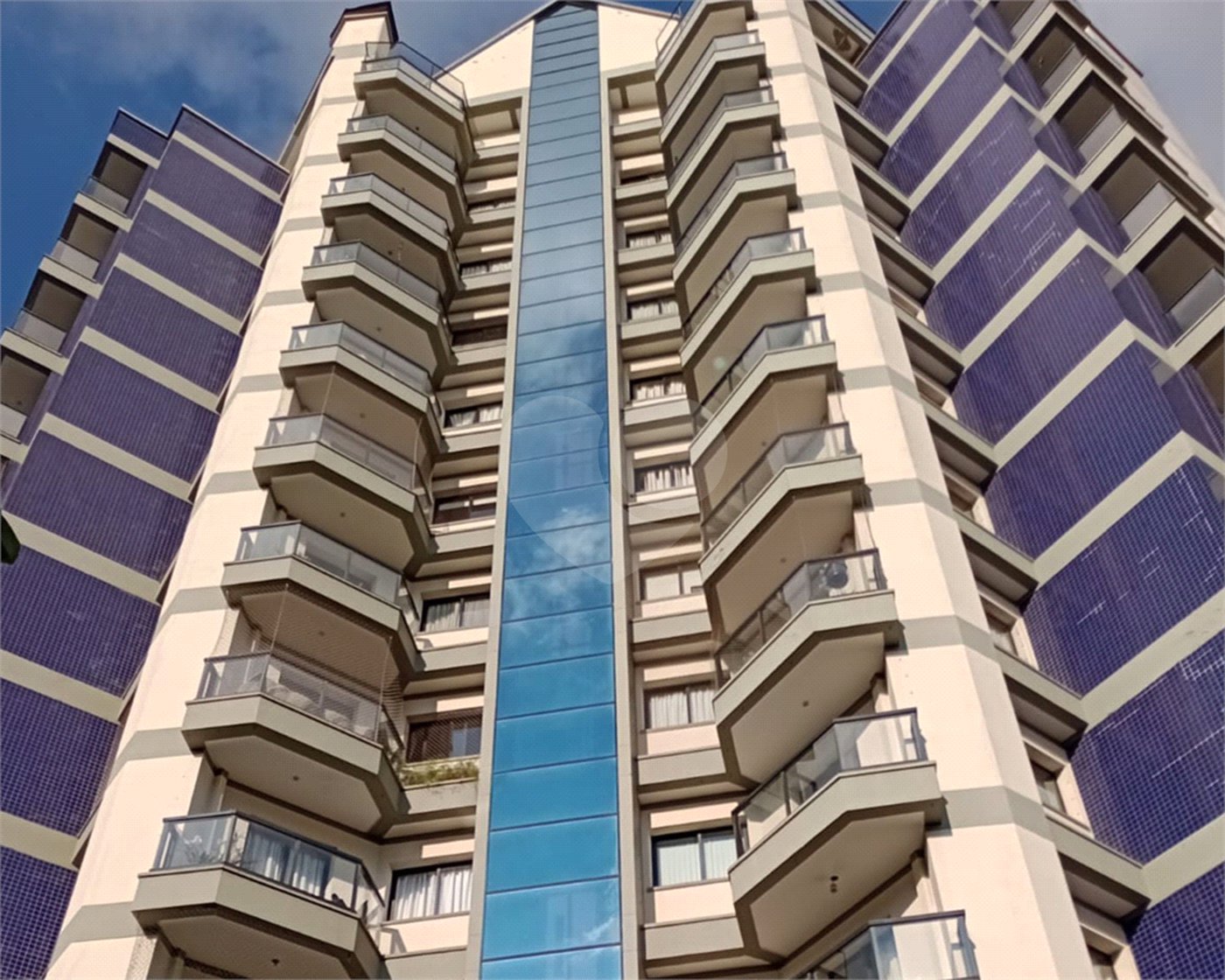 Apartamento à venda com 3 quartos, sendo 1 suíte, em Jardim São Paulo(zona Norte), São Paulo, SP