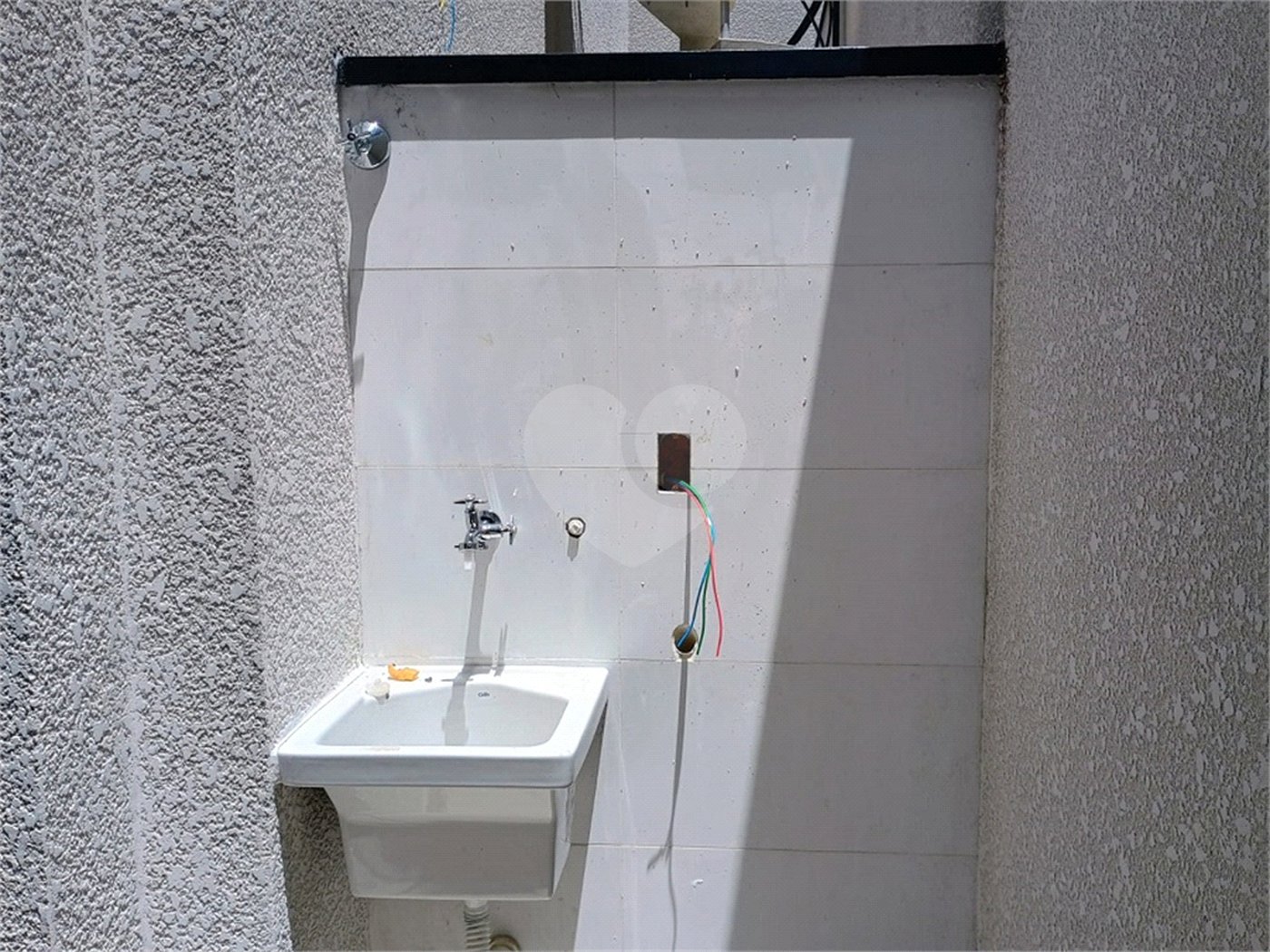 Casa à venda com 2 quartos no condomínio Vila Davos 2, São Paulo - SP