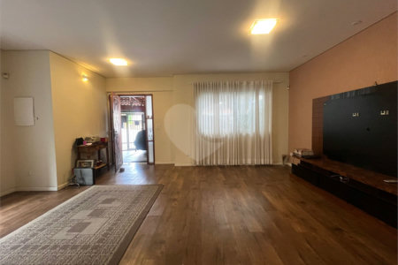 Casa à venda com 4 quartos, sendo 1 suíte,  em Jardim Franca, São Paulo, SP