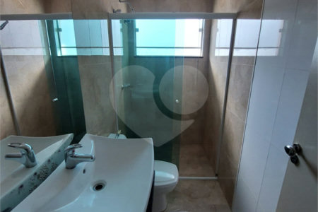 Casa à venda com 3 quartos, sendo 1 suíte, no condomínio Village Saint Clair, Sorocaba - SP