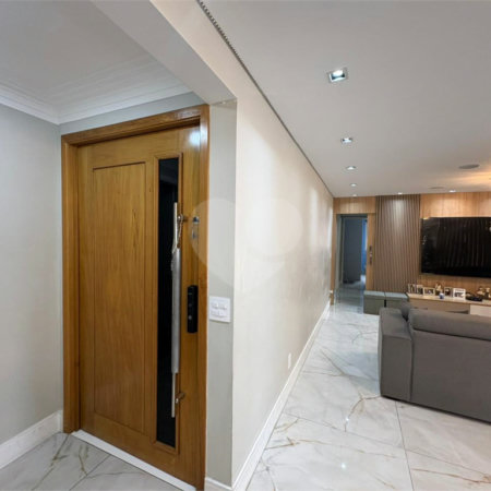 Apartamento à venda com 4 quartos, sendo 3 suítes, em Vila Augusta, Guarulhos, SP