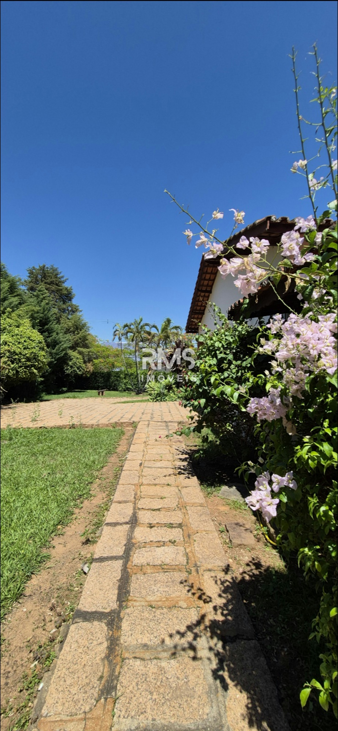 Chácara à venda com 4 quartos, sendo 1 suíte,  em Colinas do Mosteiro de Itaici, Indaiatuba, SP