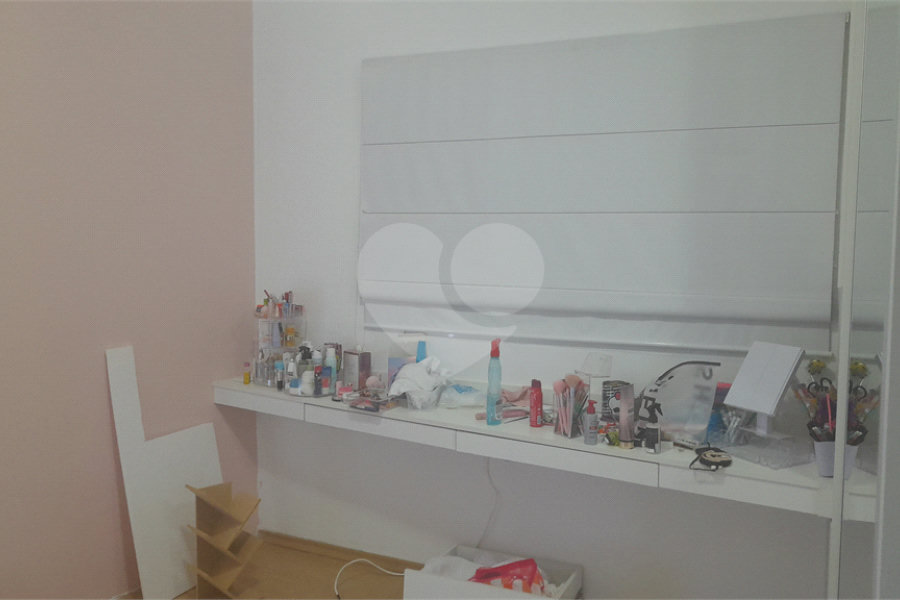 Sobrado à venda com 3 quartos, sendo 1 suíte, em Tremembé, São Paulo, SP