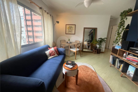 Apartamento à venda com 3 quartos, sendo 1 suíte, em Vila Olímpia, São Paulo, SP