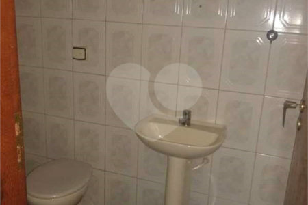 Sobrado à venda com 3 quartos, sendo 1 suíte, em Jardim Santa Luiza, Sorocaba, SP