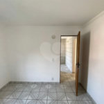 Apartamento para alugar com 2 quartos em Jardim Adriane, Itaquaquecetuba, SP