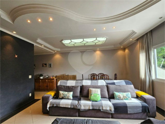 Casa à venda com 3 quartos, sendo 1 suíte,  em Vila Fiat Lux, São Paulo, SP