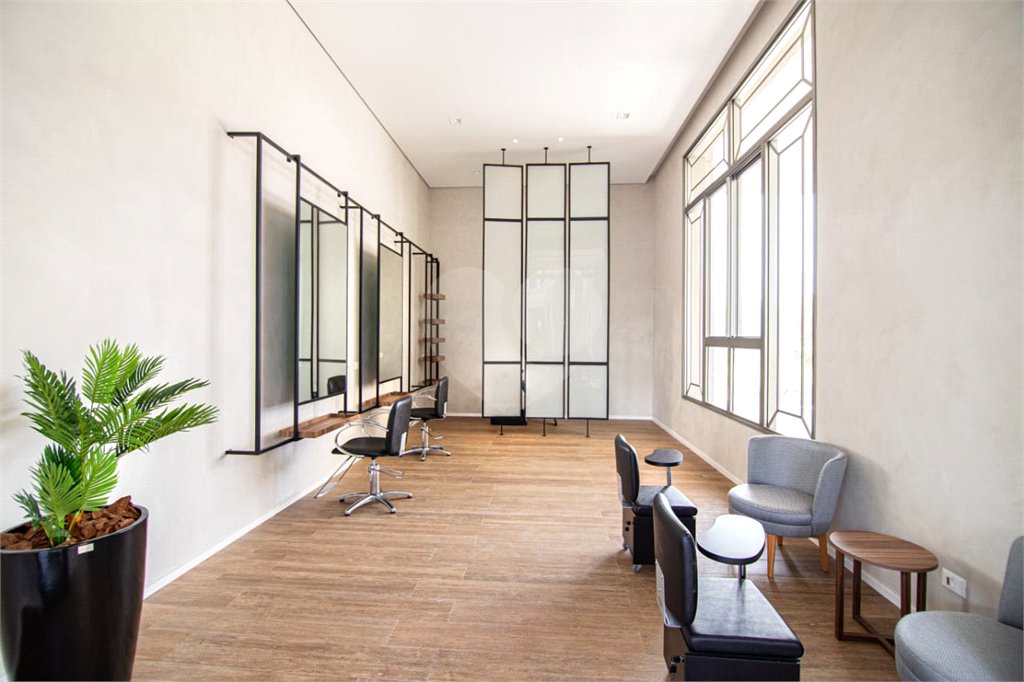Apartamento à venda com 4 suítes em Real Parque, São Paulo, SP