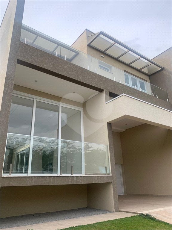 Casa à venda com 3 suítes no condomínio Quadra Real, Atibaia - SP