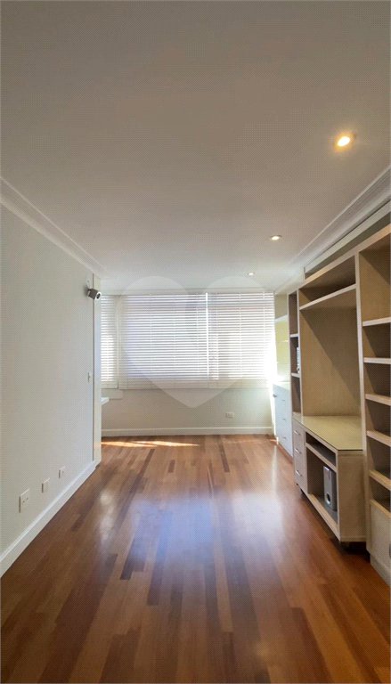 Apartamento à venda com 3 suítes em Santo Amaro, São Paulo, SP