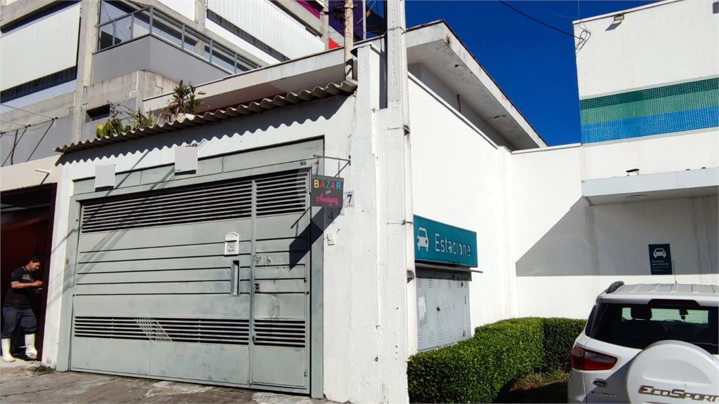 Casa à venda com 3 quartos, sendo 1 suíte, em Mirandópolis, São Paulo, SP