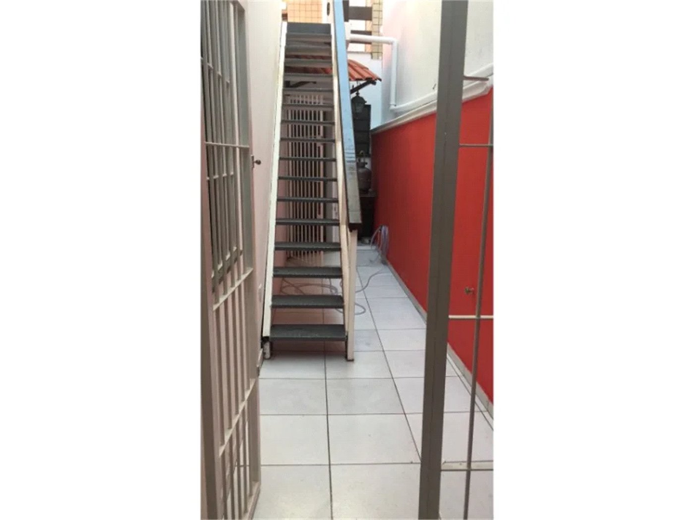 Casa à venda com 3 quartos, sendo 1 suíte, em Vila Suzana, São Paulo, SP