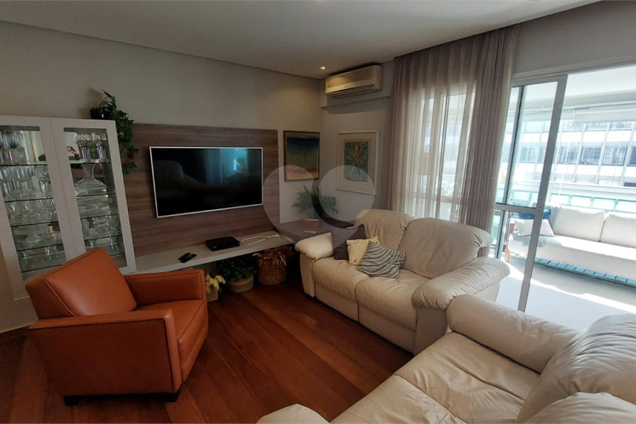 Apartamento para alugar com 3 quartos, sendo 1 suíte,  em Paraíso, São Paulo, SP